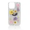 iPhone 15 Pro - Étui avec de vraies fleurs et des accents argentés, multicolore