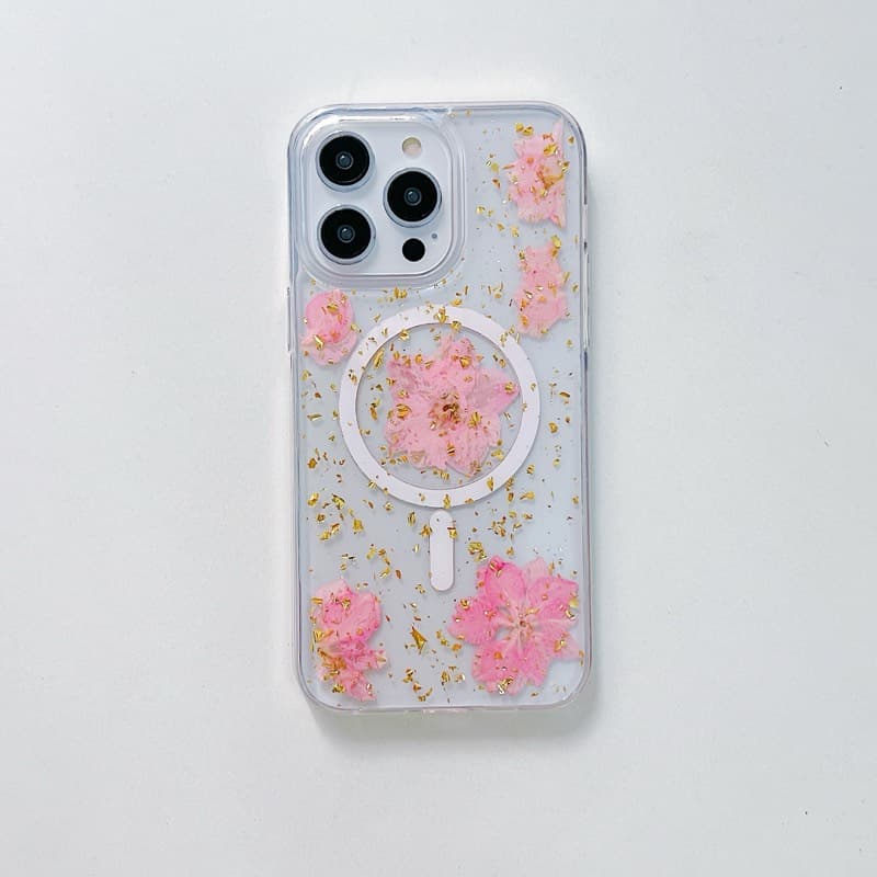 iPhone 15 - MagSafe Hülle mit echten Blumen und goldenen Akzenten, pink