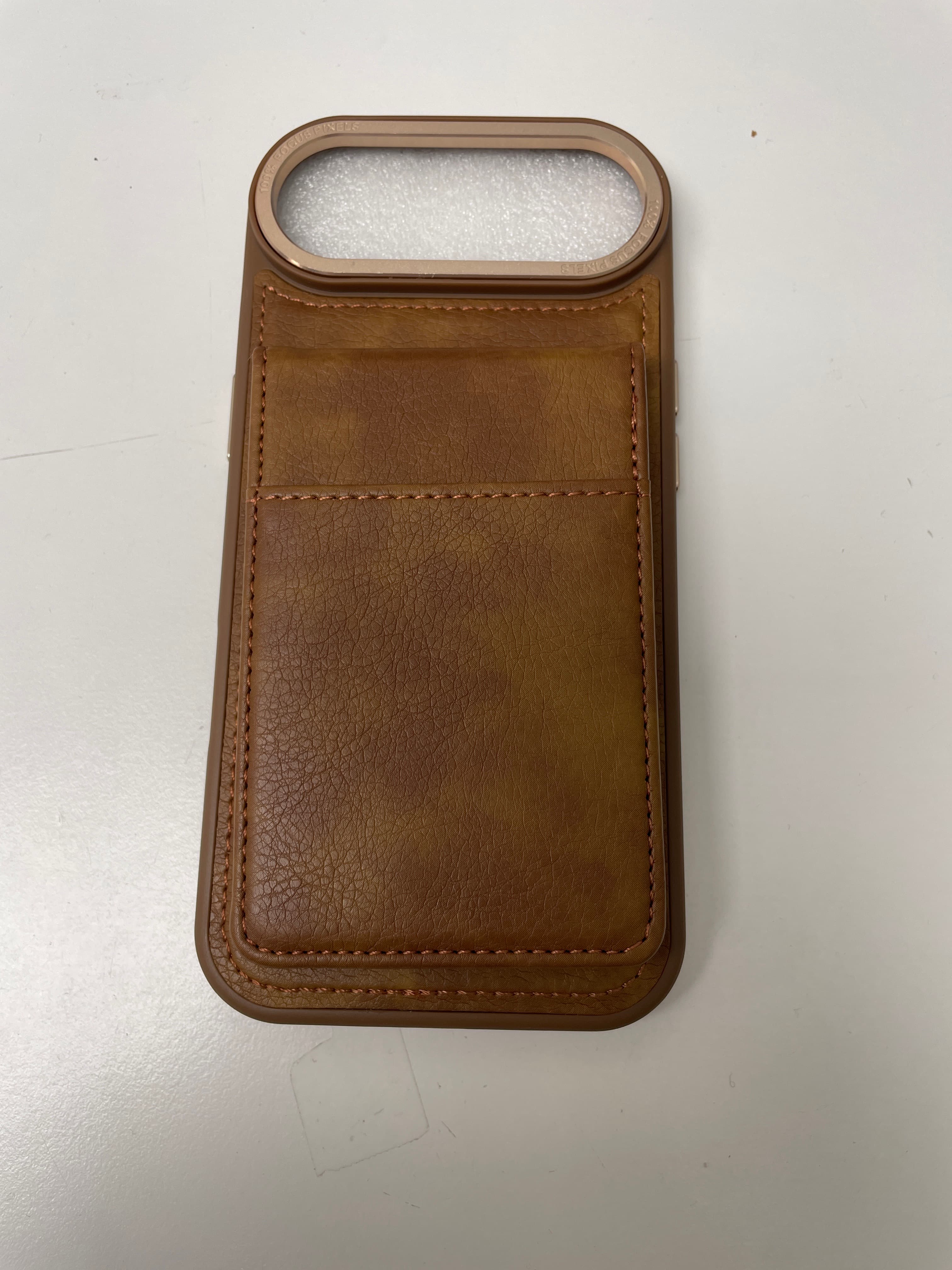 iPhone Air - RPD Magsafe Case mit magnetischer Wallet und Stand-Funktion, Braun