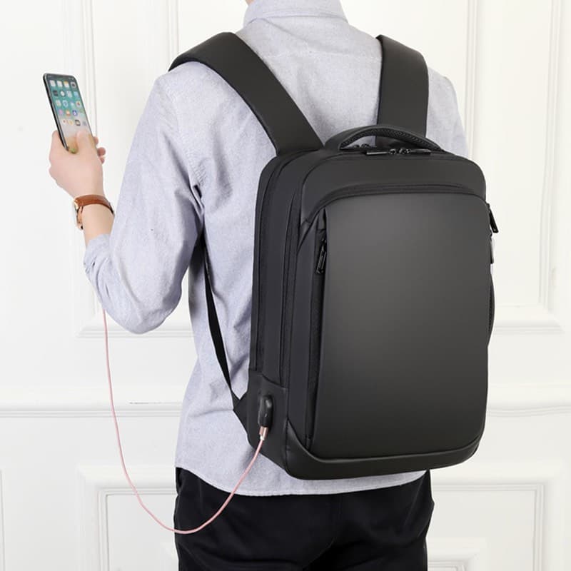 Okade - S58 Business backpack with USB port - For laptops up to 15.6" - Black – 2