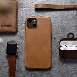 iPhone 13 - Oil Wax Premium Genuine Leather Magsafe Back Case Brown WMI1302 – Bild 8