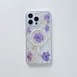 iPhone 15 Pro - MagSafe Hülle mit echten Blumen und goldenen Akzenten, violett – Bild 2