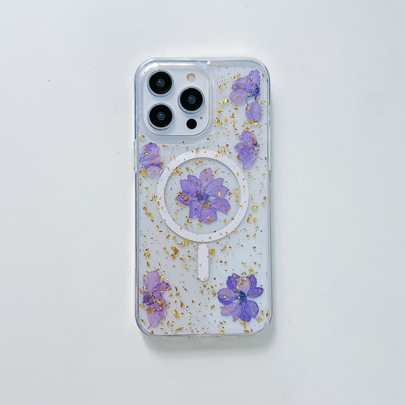 iPhone 15 Pro - MagSafe Hülle mit echten Blumen und goldenen Akzenten, violett – 2