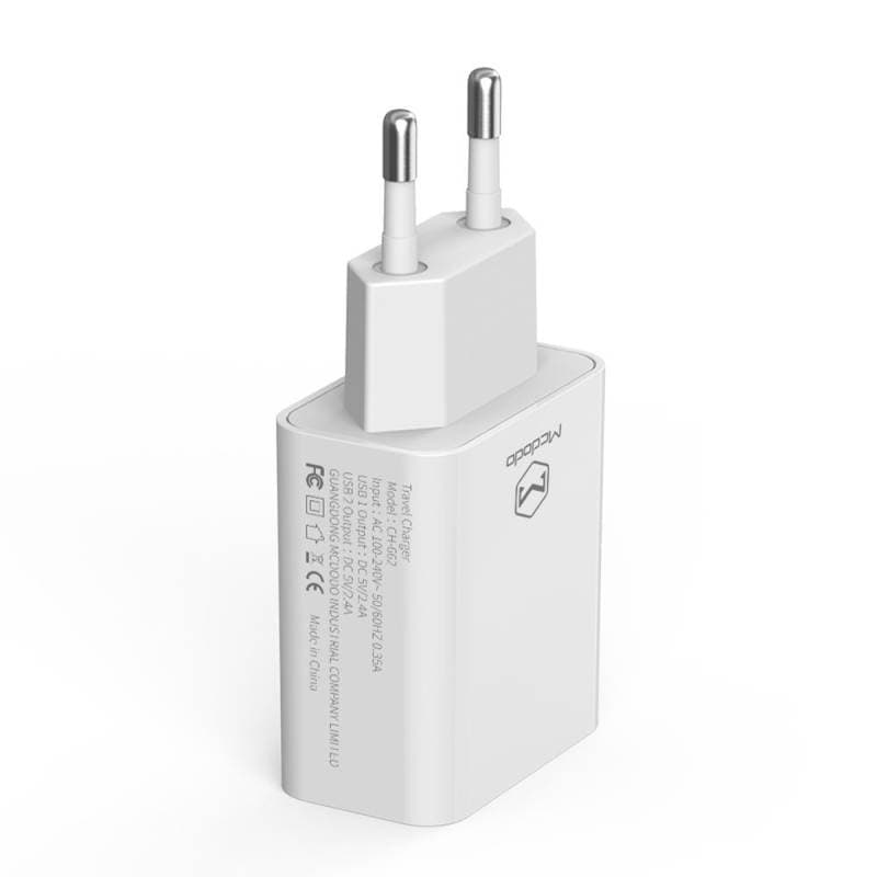 Mcdodo - Dual USB Output Travel Charger Set (2x USB-A + USB-A to USB-C Cable), Weiss – 4