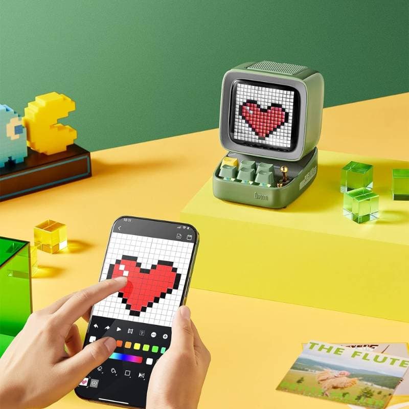 Divoom - DitooMic- 8 Bit Pixel Art Speaker - Bluetooth - Karaoke & Voice Morphing - Green – 3