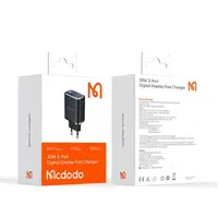 McDodo - Fast Charger with Digital Display, 30W, 2x USB-C & 1x USB-A, Black – Bild 8